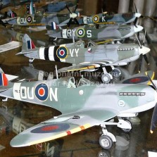 Několik letounů - Spitfire. Foto: Kamila Dvořáková