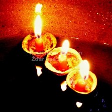 Pouštění skořápek. Foto: Kamila Dvořáková