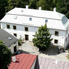 Budova žďárské Tvrze s výstavou TVRZ A ČAS. Foto: Kamila Dvořáková