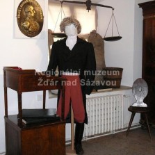 Magacín (mezi lety 1625 a 1820 byly na obecní Tvrzi pravděpodobně také sklady). Foto: Kamila Dvořáková