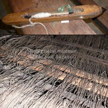 Detail člunku a osnovy. Foto: Kamila Dvořáková