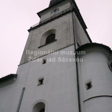 Pod věží. Foto: Kamila Dvořáková