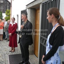 Ředitel Regionálního muzea Zdeněk Málek vítá návštěvníky. Foto: Kamila Dvořáková