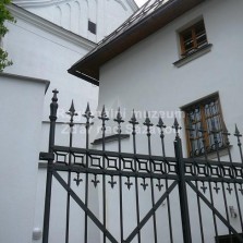 Moučkův dům u kostela sv. Prokopa. Foto: Kamila Dvořáková