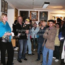 Návštěvníci se pomalu scházejí. Foto: Kamila Dvořáková