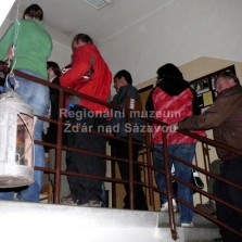 Návštěvníci v prvním patře. Foto: Kamila Dvořáková