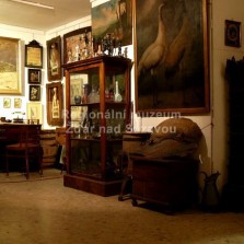 Pohled do muzea při nočním osvětlení. Foto: Kamila Dvořáková