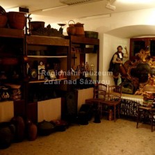 Pohled do muzea při nočním osvětlení. Foto: Kamila Dvořáková