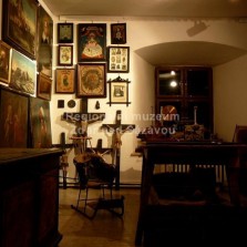 Pohled do muzea při nočním osvětlení. Foto: Kamila Dvořáková