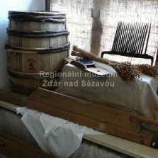 Nářadí na zpracování lnu. Foto: Kamila Dvořáková