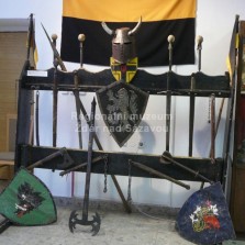 Stojan na zbraně. Foto: Kamila Dvořáková