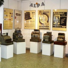 Pokladny z počátku 20. stol. Foto: Kamila Dvořáková