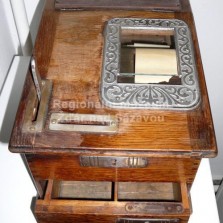 Příjmová pokladna (kolem roku 1900). Foto: Kamila Dvořáková