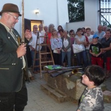Pasování na přítele a ochránce jelení zvěře. Foto: Jarmila Krejčová