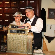 Za pokladnou. Foto: Antonín Zeman