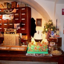 Obchod s vánoční výzdobou a zbožím. Foto: Kamila Dvořáková