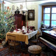Měšťanský salón v době vánoc. Foto: Kamila Dvořáková
