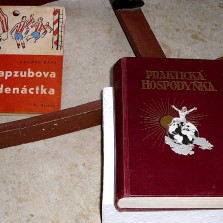 Knihy zábavné i praktické. Foto: Kamila Dvořáková