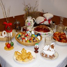 Pokrmy na Boží hod velikonoční. Foto: Kamila Dvořáková