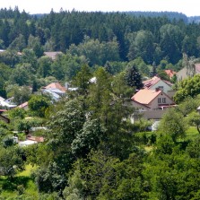 Domky v okolí Kopečné ulice a pohled k Malému lesu. Foto: Kamila Dvořáková
