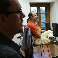 Se zájmem poslouchají i historikové Regionálního muzea. Foto: Kamila Dvořáková