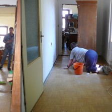 Řádný úklid od stropu po podlahu. Foto: Kamila Dvořáková