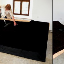 Důkladná očista závěsů a dalších tkanin. Foto: Kamila Dvořáková