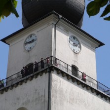 Návštěvníci věže v časech "bezrouškových". Foto: Kamila Dvořáková