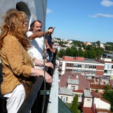Historik Miloslav Lopaur na věži a jeho poutavý výklad. Foto: Kamila Dvořáková