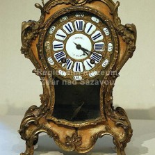 Francouzské hodiny Moisy ze druhé poloviny 18. století.