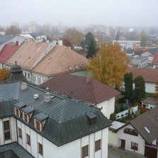 Žďár v podzimní mlze. Foto: Kamila Dvořáková