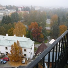 Tvrz (sídlo našeho Regionálního muzea) na podzim. Foto: Kamila Dvořáková