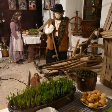 Hospodář na Sazometnou středu připravoval nářadí k zahájení zemědělských prací na Zelený čtvrtek. Foto: Kamila Dvořáková