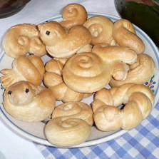 Za koledu na Zelený čtvrtek dostávali chlapci také jidášky. Foto: Kamila Dvořáková