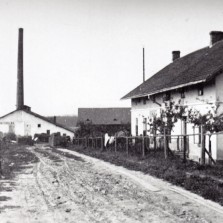 Cihelna v roce 1910 (majitel Rojkovský). Foto: Archiv RM