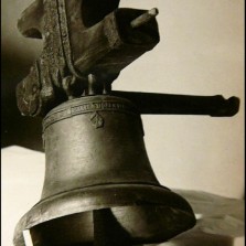 Mělkovický zvon z roku 1474. Foto: Archiv RM
