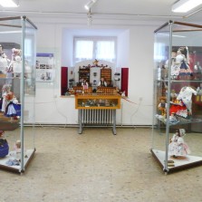 První místnost výstavy. Foto: Kamila Dvořáková