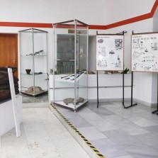 Trojrozměrné předměty doplňují názorné panely. Foto: Kamila Dvořáková