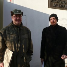 Průvodci komentované vycházky - Mgr. Stanislav Mikule (vpravo) a PhDr. Pavel Elbl. Foto: Kamila Dvořáková