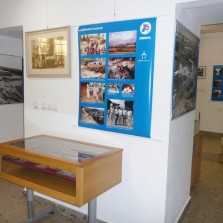 Část výstavy věnovaná zahraničním montážím. Foto: Kamila Dvořáková