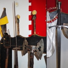 Kopí, meče a další zbraně, se kterými rytíř uměl bojovat. Foto: Kamila Dvořáková