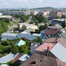 Pohled na Dolní ulici, Libušín a Zelenou horu. Foto: Kamila Dvořáková