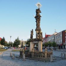 Trojiční sloup na náměstí z roku 1706. Foto: Kamila Dvořáková