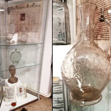 Barokní skleněné nádoby pro společné pití (Museum Retz). Foto: Kamila Dvořáková
