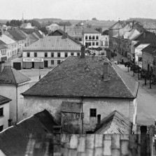 Náměstí ve 30. letech 20. století. Foto: Archiv RM