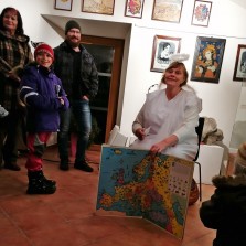 Letos poprvé Moučkův dům hostil mikulášskou nadílku pro veřejnost i MŠ. Foto: Kateřina Omesová