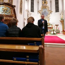 Mgr. Stanislav Mikule poutavě přednáší. Foto: Kamila Dvořáková
