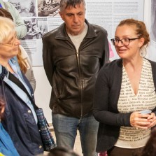 Egyptoložka odpovídá na dotazy. Foto: Milan Šustr