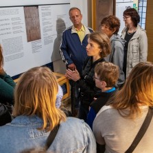 Druhé zastavení na tvrzi se zabývá hieroglyfy a okolnostmi jejich rozluštění. Foto: Milan Šustr