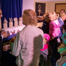 Podrobné líčení sedmdesát dní trvající mumifikace návštěvníky opravdu zaujalo. Foto: Milan Šustr